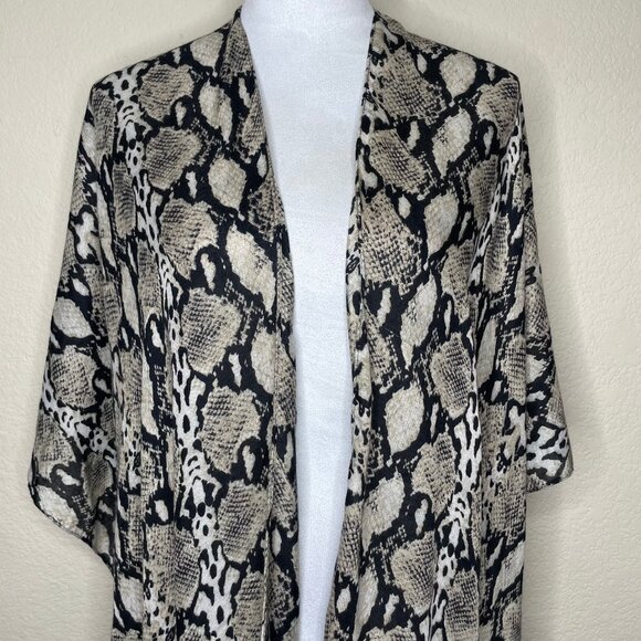 Charming Charlie Snakeskin Print Open Cardigan Unfinished Hem One Size - Picture 2 of 9